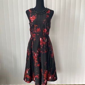 Chaya size 6 dress with two side pocket and box pleats